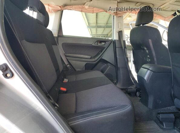 JF2SJAGC0HH802347 2017 SUBARU FORESTER Silver უკანა სავარძლების ხედი