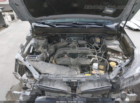 JF2SJAGC1JH504122 2018 SUBARU FORESTER Silver Rear view