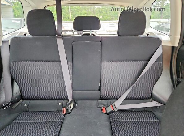 JF2SJAGC2HH454549 2017 SUBARU FORESTER Silver Вид задніх сидінь