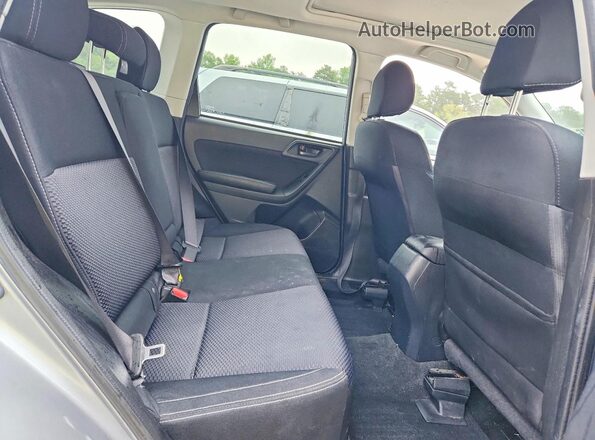 JF2SJAGC2HH454549 2017 SUBARU FORESTER Silver Вид задньої частини салону