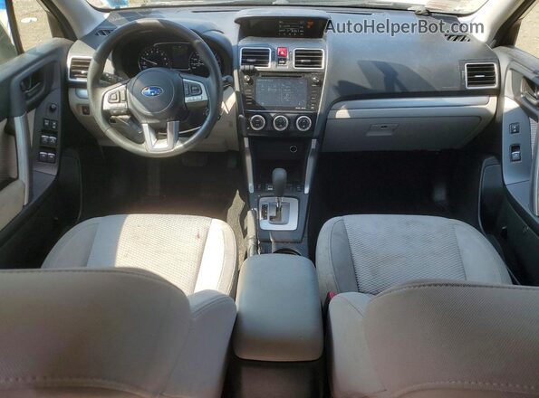 JF2SJAGC2HH529329 2017 SUBARU FORESTER White Вид панелі приладів