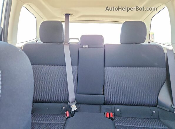 JF2SJAGC2JH534892 2018 SUBARU FORESTER Silver უკანა სავარძლების ხედი