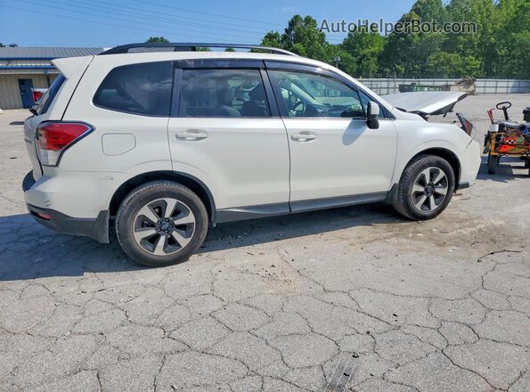 JF2SJAGC2JH582053 2018 SUBARU FORESTER White Tył prawy
