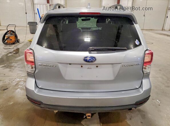 JF2SJAGC5HH514842 2017 SUBARU FORESTER Серебряный Вид сзади