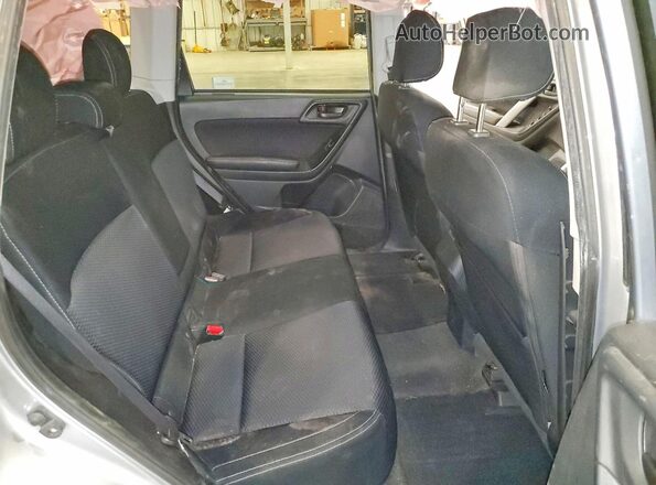JF2SJAGC5HH514842 2017 SUBARU FORESTER Серебряный Вид задней части салона