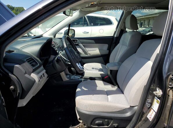 JF2SJAGC5HH571638 2017 SUBARU FORESTER Серый Вид салона спереди