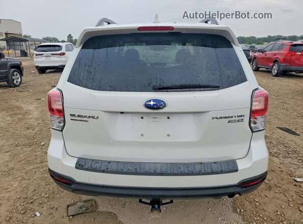 JF2SJAGC6HH546960 2017 SUBARU FORESTER White Widok z tyłu