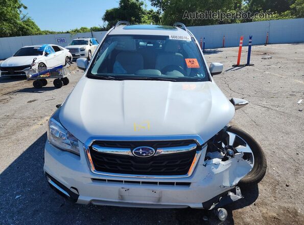 JF2SJAGC8HH513300 2017 SUBARU FORESTER White Widok z przodu