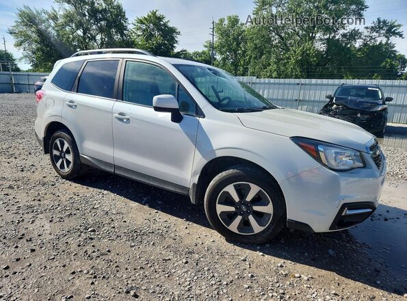 JF2SJAGC9HH579130 2017 SUBARU FORESTER Белый Передняя правая четверть