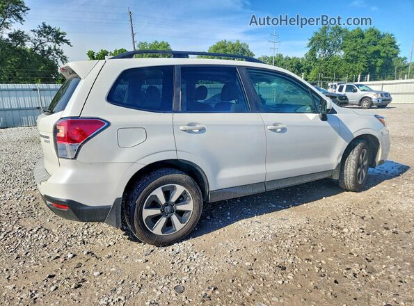 JF2SJAGC9HH579130 2017 SUBARU FORESTER Белый Задняя правая четверть