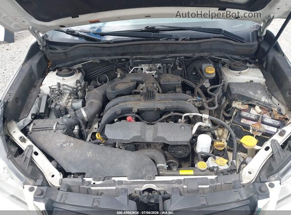 JF2SJAGC9JH476196 2018 SUBARU FORESTER White Vista trasera