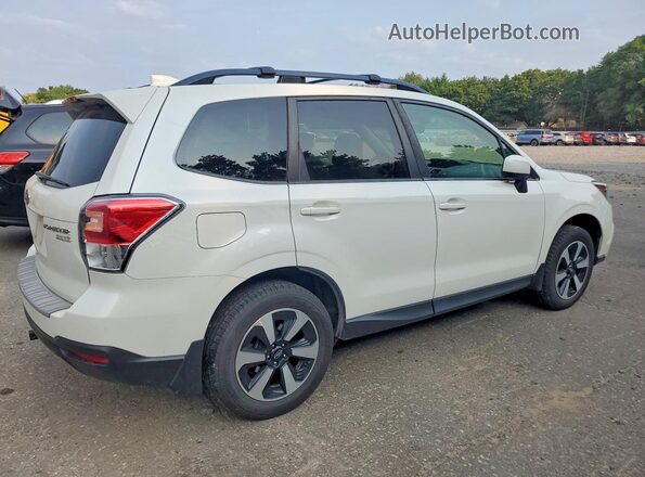 JF2SJAGCXHH560747 2017 SUBARU FORESTER White Tył prawy