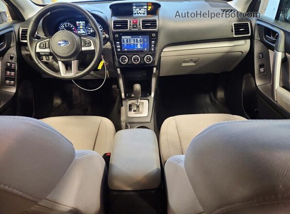 JF2SJAGCXJH486932 2018 SUBARU FORESTER White Вид панелі приладів