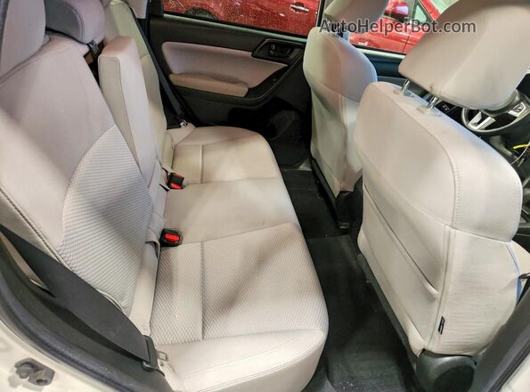 JF2SJAGCXJH486932 2018 SUBARU FORESTER White Вид задніх сидінь