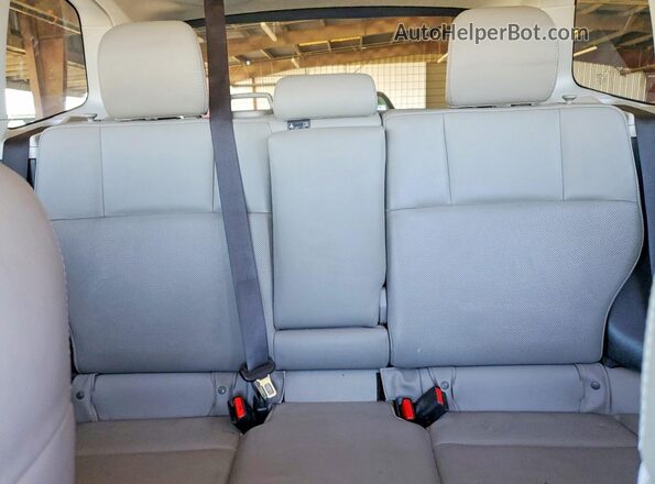 JF2SJAHC0GH412796 2016 SUBARU FORESTER Silver უკანა სავარძლების ხედი