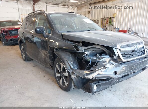 JF2SJAJC0HH411305 2017 SUBARU FORESTER Black Widok z przodu