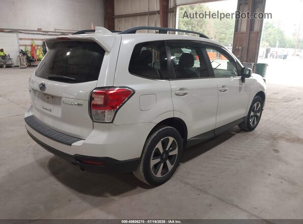 JF2SJAJC0JH550047 2018 SUBARU FORESTER White Rear right