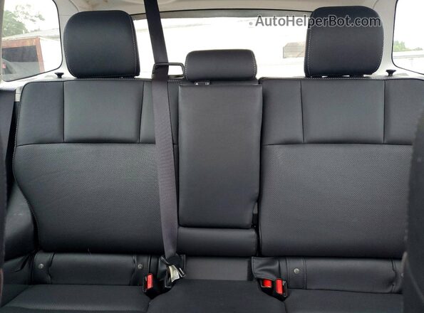 JF2SJAJC1JH405535 2018 SUBARU FORESTER Silver Вид задніх сидінь