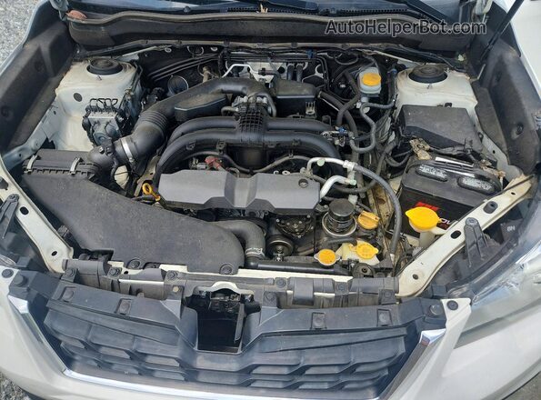JF2SJAJC1JH585454 2018 SUBARU FORESTER White Շարժիչի բաժամունքի տեսք