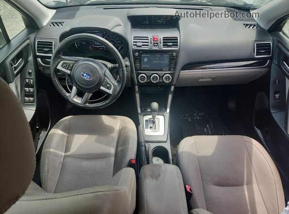 JF2SJAJC1JH585454 2018 SUBARU FORESTER White Առջևի վահանակի տեսք