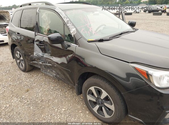 JF2SJAJC2HH533650 2017 SUBARU FORESTER Black Widok z przodu
