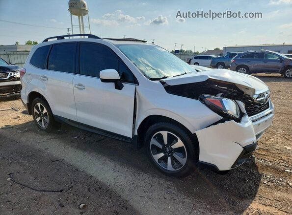 JF2SJAJC4HH405927 2017 SUBARU FORESTER White Front right