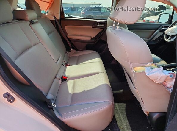 JF2SJAJC4HH405927 2017 SUBARU FORESTER White Rear seats view