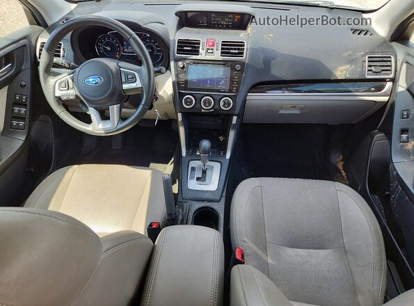 JF2SJAJC4HH530121 2017 SUBARU FORESTER White Առջևի վահանակի տեսք