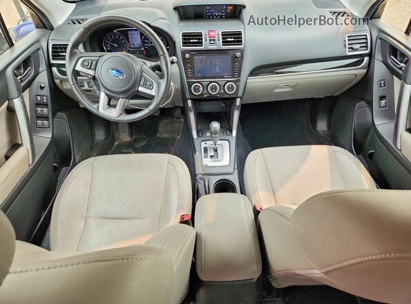 JF2SJAJC5HH460435 2017 SUBARU FORESTER Зеленый Вид панели приборов