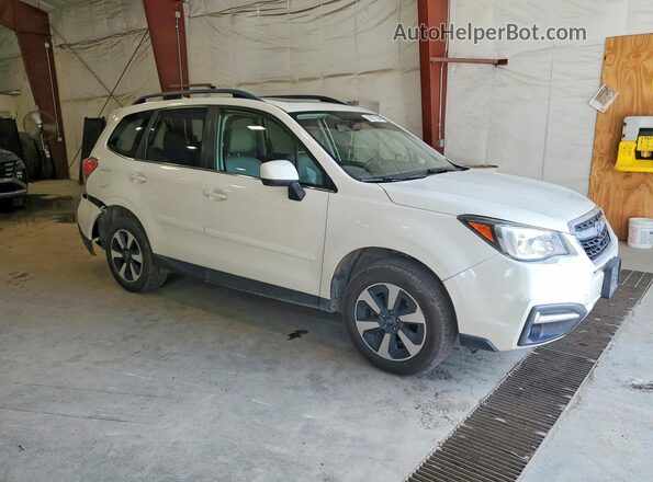 JF2SJAJC7HH400902 2017 SUBARU FORESTER White Front right
