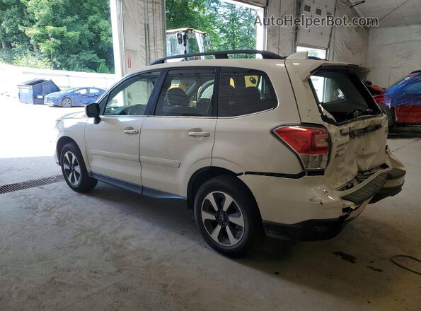 JF2SJAJC7HH400902 2017 SUBARU FORESTER White Rear left