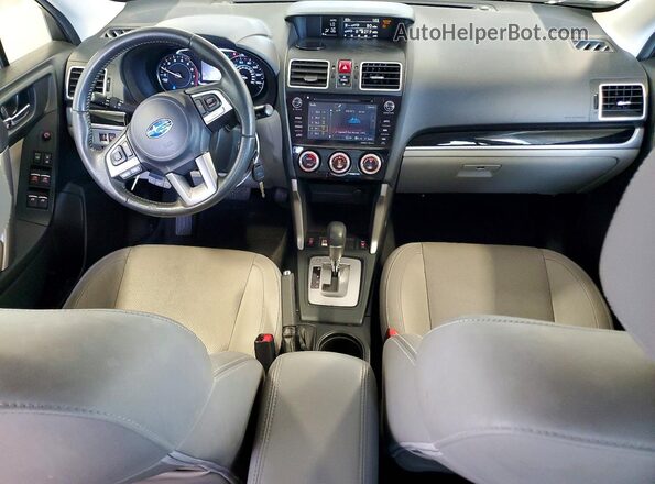 JF2SJAJC7HH527679 2017 SUBARU FORESTER White Вид панелі приладів