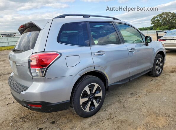 JF2SJAJCXJH478807 2018 SUBARU FORESTER Silver Rear right
