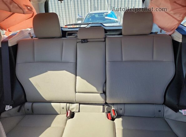 JF2SJAJCXJH599370 2018 SUBARU FORESTER Burgundy Rear seats view