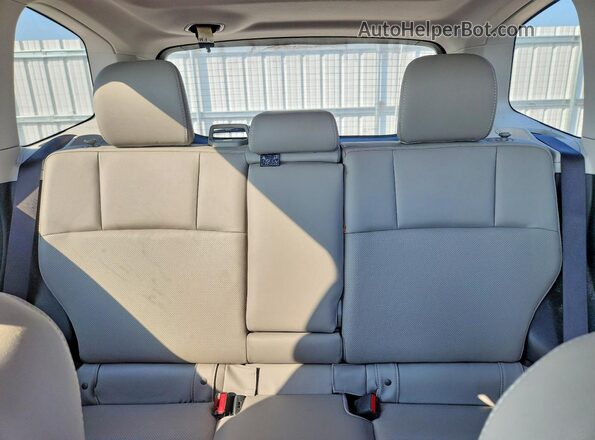 JF2SJAKC8GH565998 2016 SUBARU FORESTER Красный Вид задних сидений
