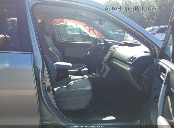 JF2SJARC0GH413350 2016 SUBARU FORESTER Silver Вид салону спереду