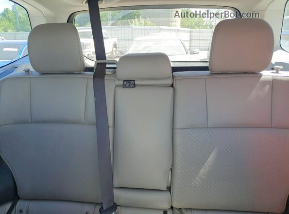 JF2SJARC0HH432319 2017 SUBARU FORESTER White Vista de los asientos traseros