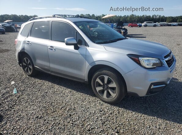 JF2SJARC0HH537572 2017 SUBARU FORESTER Silver Front right