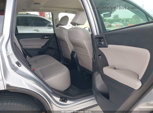 JF2SJARC0JH495510 2018 SUBARU FORESTER Silver Вид наклейки з VIN-кодом