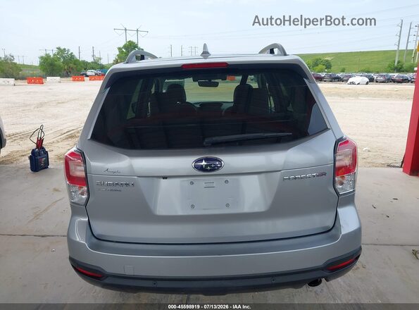 JF2SJARC0JH495510 2018 SUBARU FORESTER Silver 