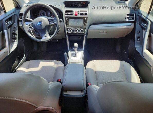 JF2SJARC3GH426982 2016 SUBARU FORESTER Серебряный Вид панели приборов