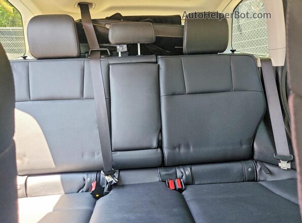 JF2SJARC3JH574248 2018 SUBARU FORESTER Черный Вид задних сидений