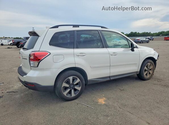 JF2SJARC5JH555328 2018 SUBARU FORESTER White Trasero derecho