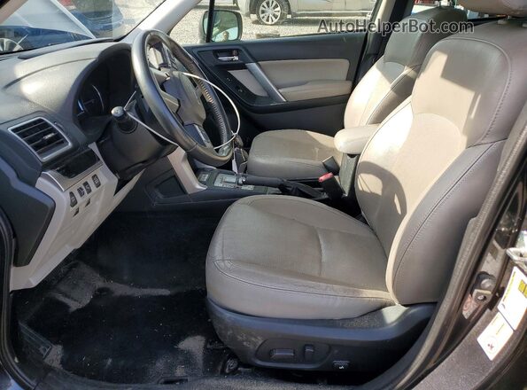 JF2SJARC6JH504534 2018 SUBARU FORESTER Черный Вид салона спереди