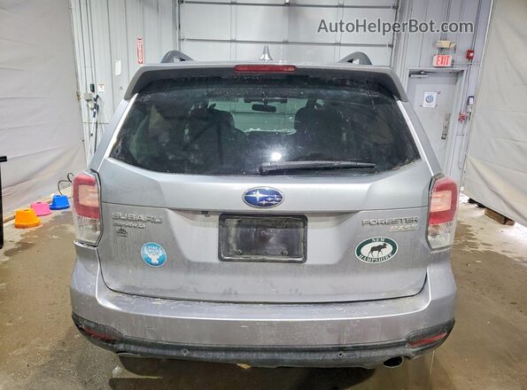 JF2SJARC7JH402093 2018 SUBARU FORESTER Silver Вид ззаду