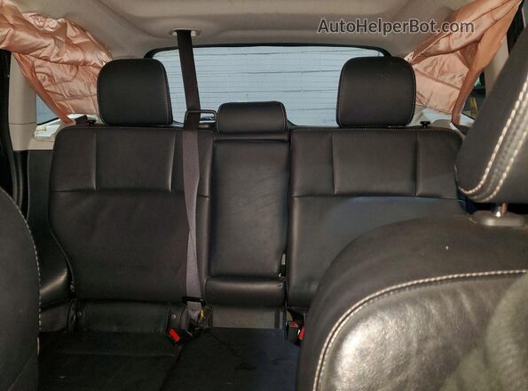 JF2SJARC7JH402093 2018 SUBARU FORESTER Silver Вид задніх сидінь