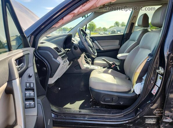 JF2SJARC8JH425141 2018 SUBARU FORESTER Gray Vista interior delantera