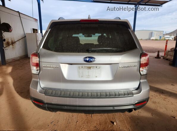 JF2SJARC9JH545918 2018 SUBARU FORESTER Silver უკანა ხედი