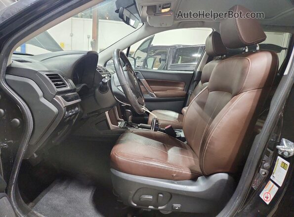 JF2SJATCXHH419523 2017 SUBARU FORESTER Черный Вид салона спереди