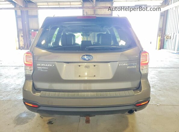 JF2SJATCXHH428416 2017 SUBARU FORESTER Tan Vista trasera